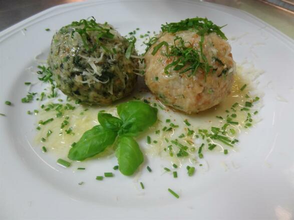 Spinat- und Käseknödel im Hotel Heiligkreuz