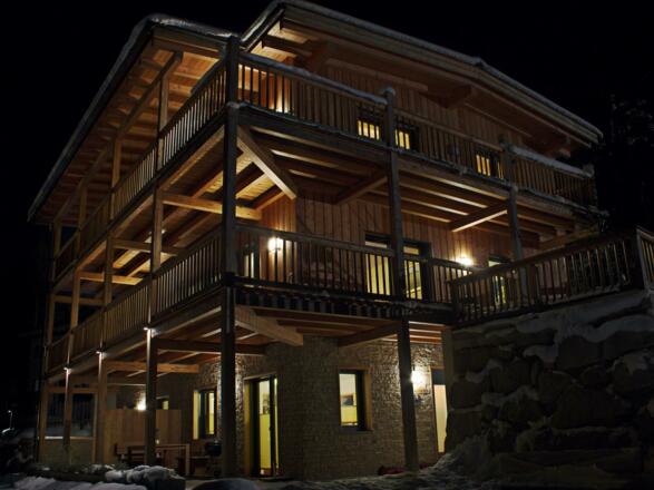 Haus Aussen_Winter_Süd-Ost_Nacht