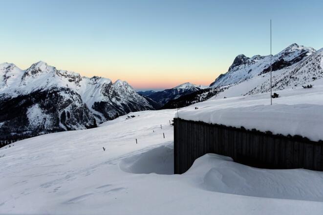 Technikhaus der Falkenhütte mit Winterraum