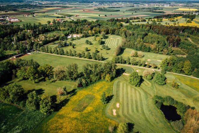 Blick auf den Golfplatz Ludwigsberg, Türkheim