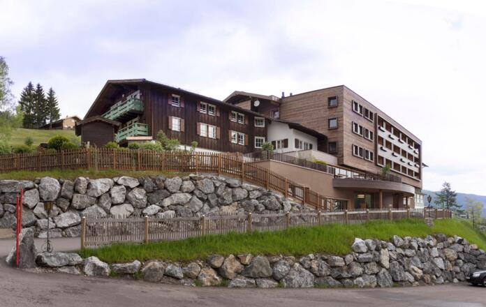 Außenanlage Alphotel Sommer 2