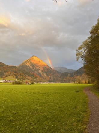 Regenbogen über Üntschenspitze