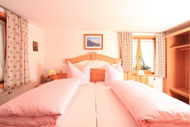 Urlaub im Chesa Allegra Schlafzimmer