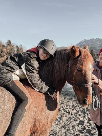 Pony mit Kind