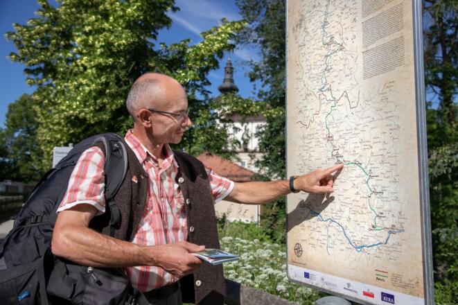 SchlossWeinbergUebersichtstafelWanderer_JohannesKernmayer.JPG