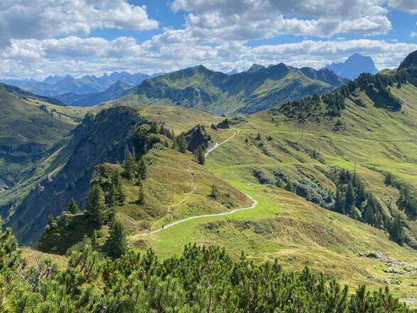 Blick zum Kreuzle - Diedamssattel