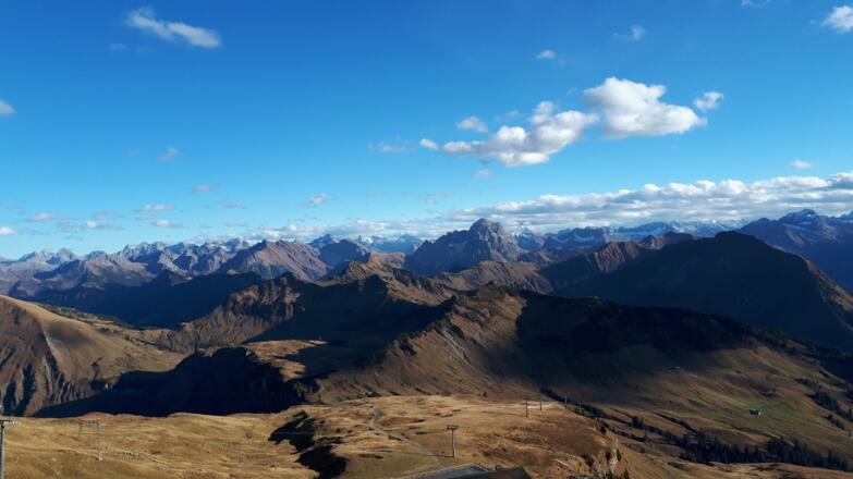 Ausblick vom Diedamskopf zum Falzerkopf