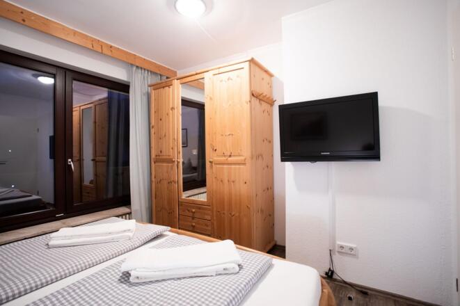 Mittelfeldstraße_34-4656_1