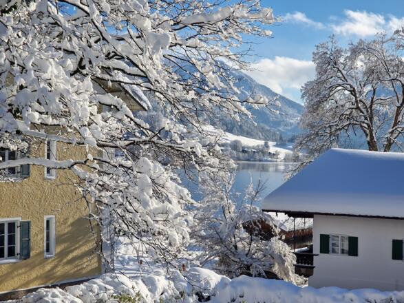 Blick vom Ost-Balkon auf den See im Winter