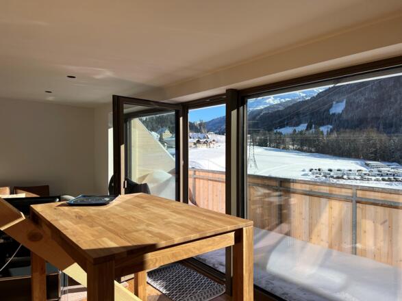 Ari Apartement Frühstückstisch