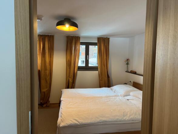 Ari Apartement Elternschlafzimmer