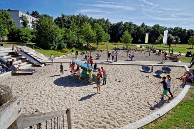 Spielplatz im Auenpark