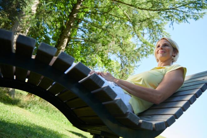 Relaxliege im Kurpark Bad Grönenbach
