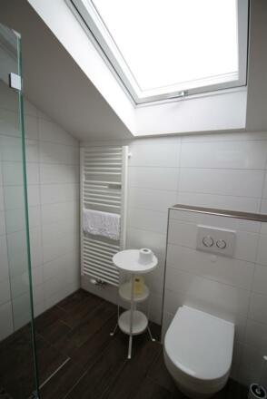 Duschbad mit Toilette