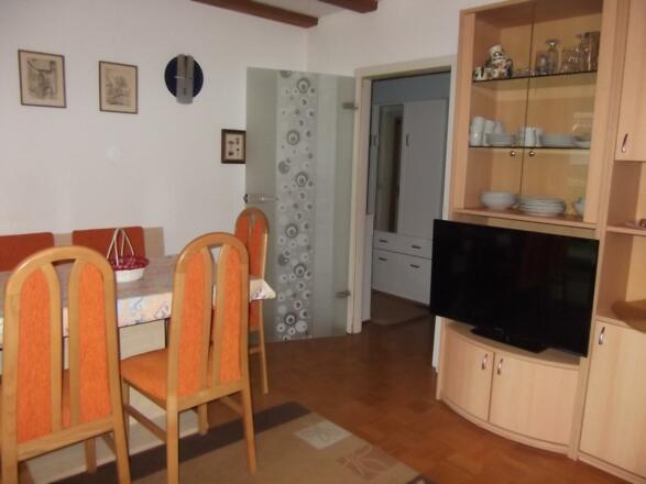 Hoffmann Wohnzimmer mit Esstisch 0515