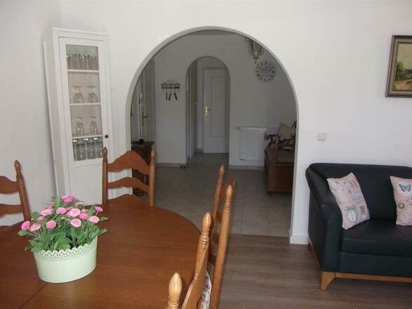 Wohnzimmer mit Essbereich