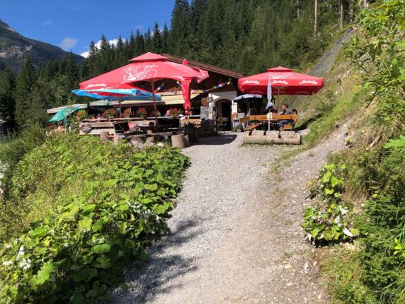 Cafe Uta kurz vor der Hängebrücke