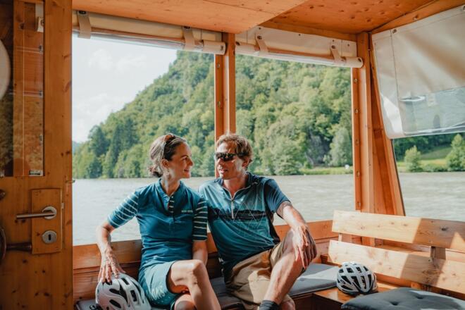 Fähre auf der Donau Haibach