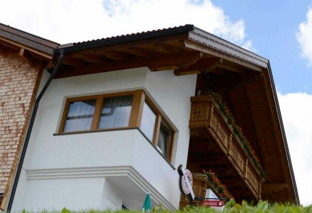 Aussenansicht im Sommer