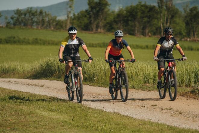 Mountainbiker beim Golfplatz Böhmerwald