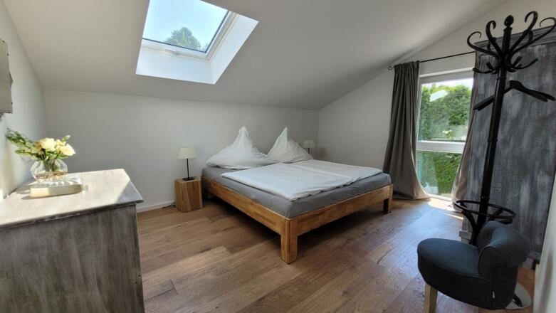 Schlafzimmer 2