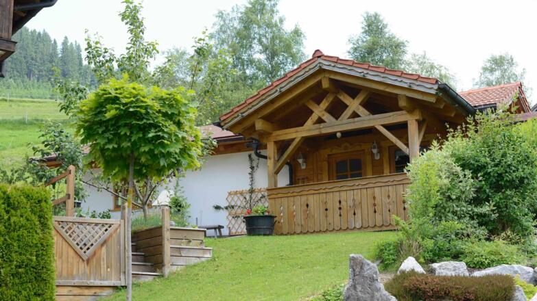 Aussenansicht im Sommer