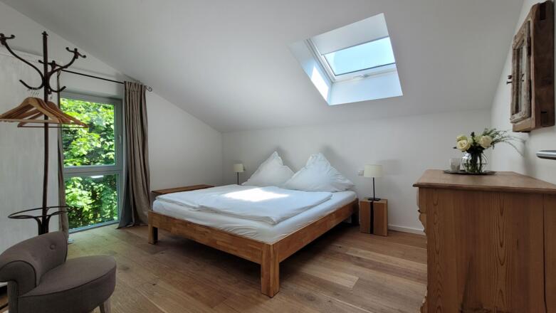 Schlafzimmer 1