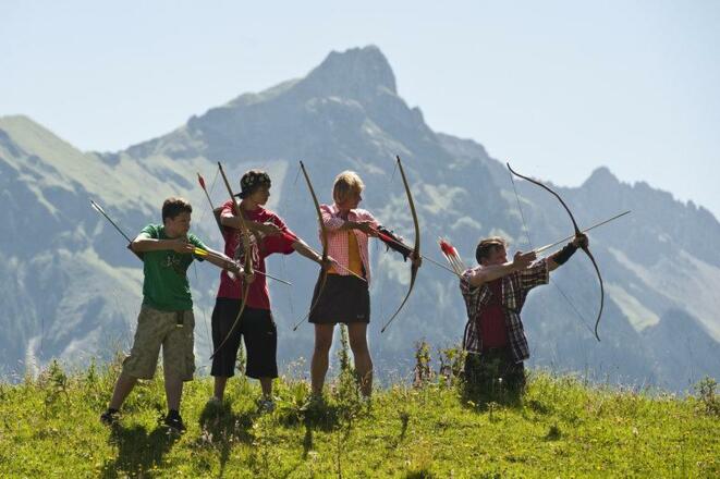 Bogenschießen im Brandnertal (c) Nico Herzog (Öste