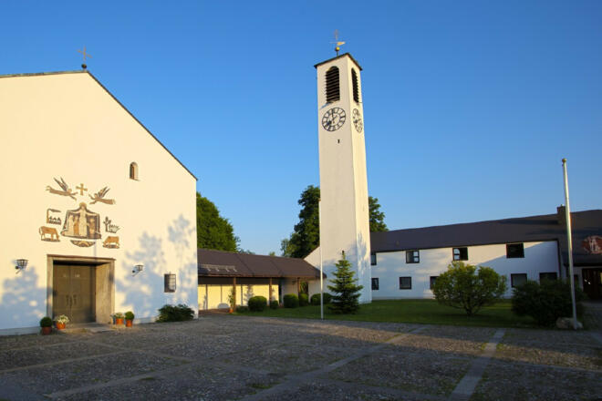 St. Korbinian außen-FotoAlfredWedlich1