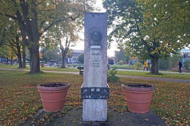steindenkmal-koenig-ludwig-ii-prien