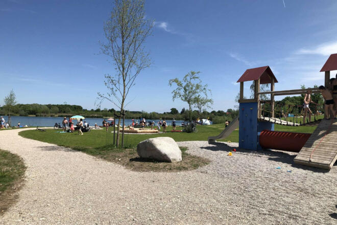 hoeglinger weiher bruckmuehl spielplatz