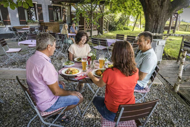 wirt-von-dred-biergarten