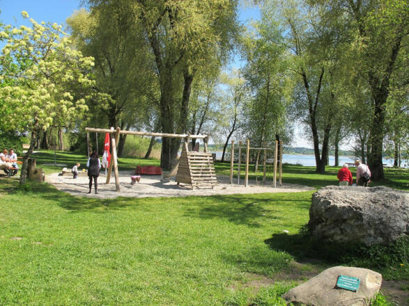 Steinlehrpfad an der Prien 1