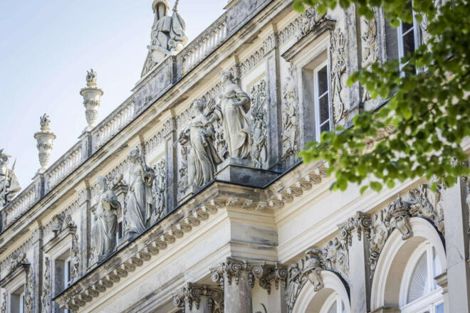 aussenfassade-schloss-herrenchiemsee