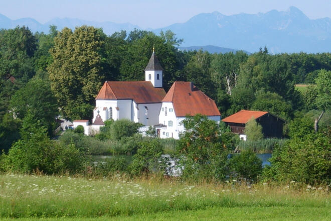 web_Kirche Sankt Walburg -®Tourist-Information Seebruck