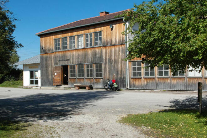 moor-und-torfmuseum-aussenansicht-kendlmuehlfilze