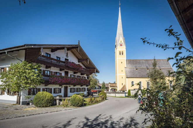 kirche mariae himmelfahrt brannenburg