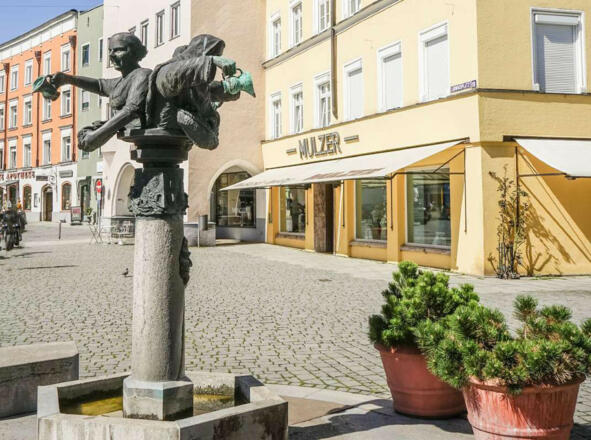 marktfrauenbrunnen rosenheim