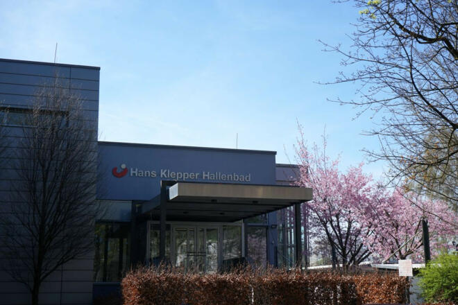 Eingangsbereich Hans-Klepper Hallenbad Rosenheim