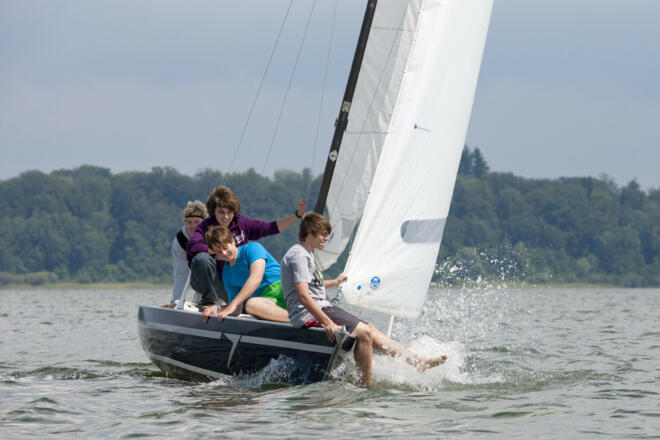 Chiemsee-Wassersport_Segeln2