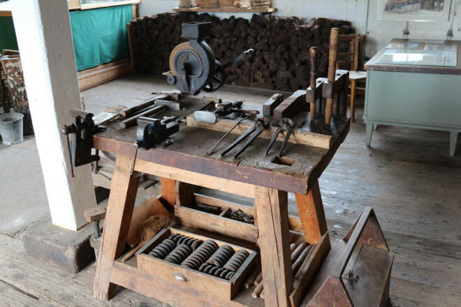 metallwerkzeug-kendlmuehlfilze-torfbahnhof