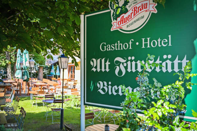 gasthof-hotel-alt-fuerstaett-biergarten