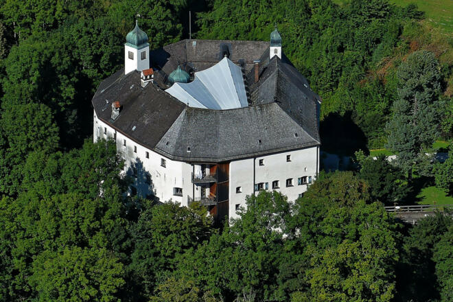 schloss-amerang