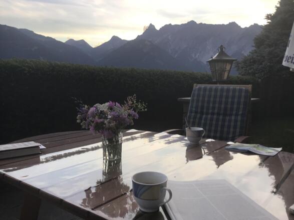Kaffeezeit auf der Terrasse