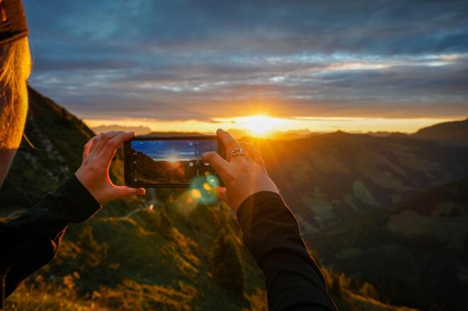 Handyfoto Sonnenaufgang Alpbach