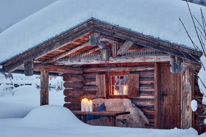 Garten- und Glühweinhütte im Winter