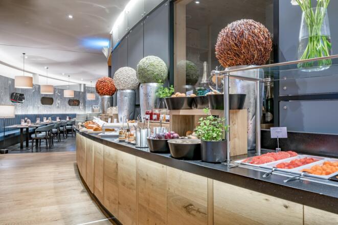 Fruehstueck2-hotel-aqua-dome-tirol-therme-laengenf