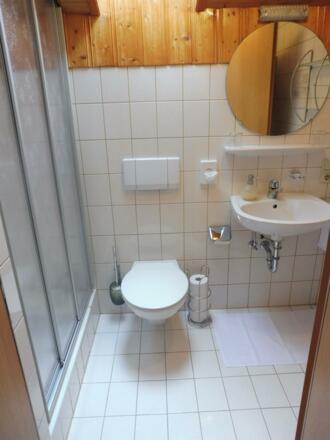 Bad Zimmer Nr. 2