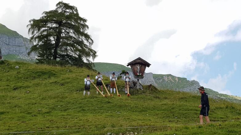 Alphornbläser Bergalm 24h Wanderung