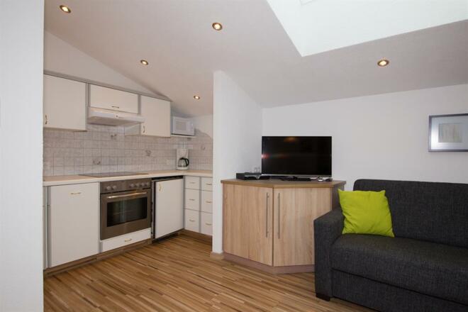 Wohnbereich mit Küche Appt A